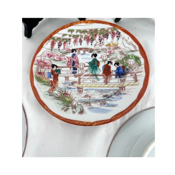 Japanese Antique China Three & Ins. Plates Geisha Floral Structures 1921-1941 - Picture 2 of 7